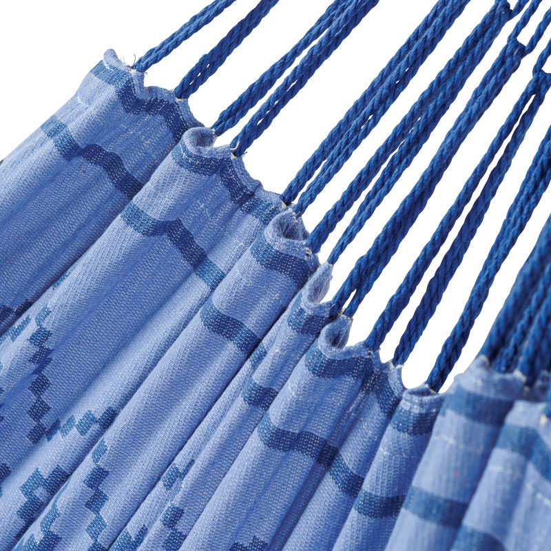 hangmat_tones_of_periwinkle_detail_touwen